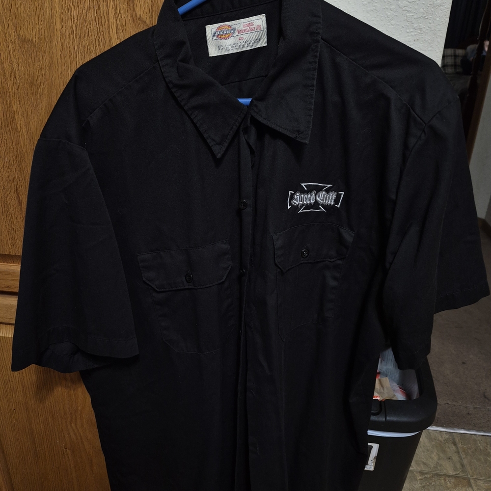 Dickies Black Short-Sleeve Button-Down Work Shirt with Chest Embroidery